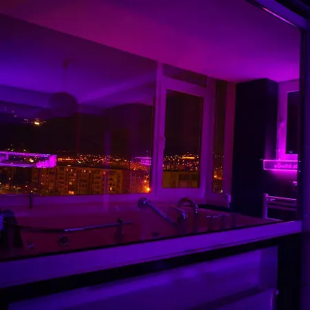 Panoramic Studio - Jacuzzi&Parking-3